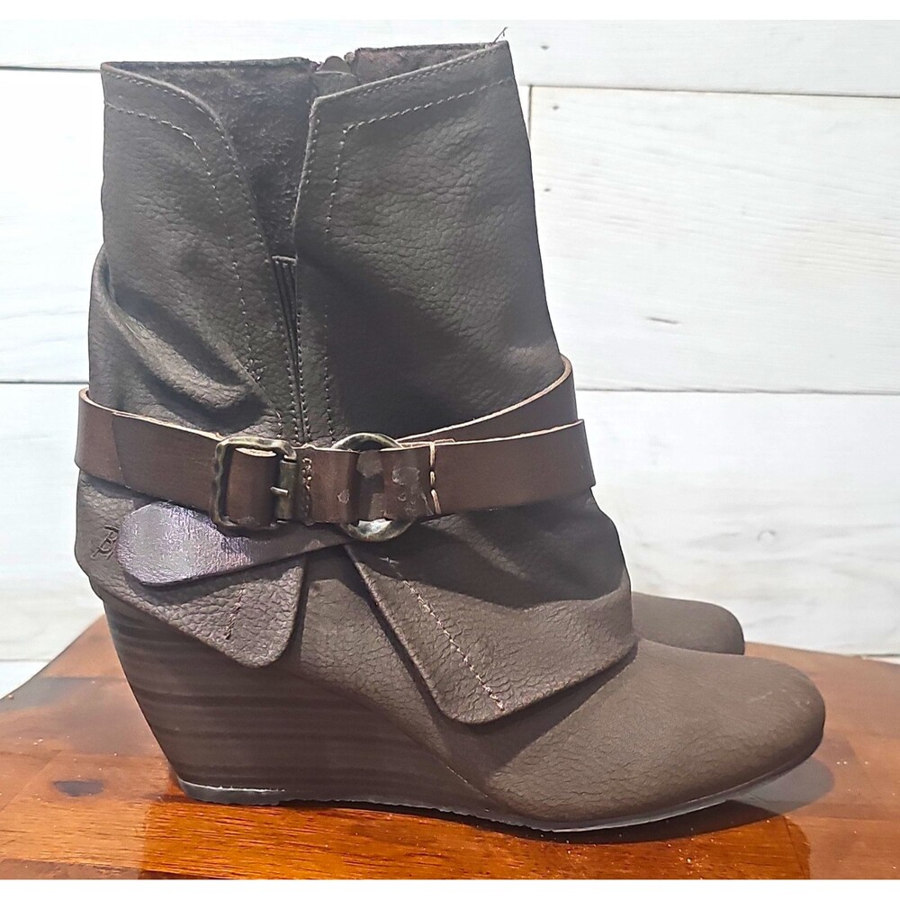 Blowfish Malibu Womens Brown Wedge Booties Slouchy Ankle Boots Strap Size 8.5